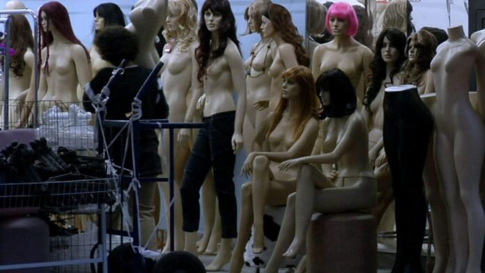 'Fora do Figurino - As medidas do jeitinho brasileiro': Documentário estreia 22 de março 'Fora do Figurino - As medidas do jeitinho brasileiro': Documentário estreia 22 de março